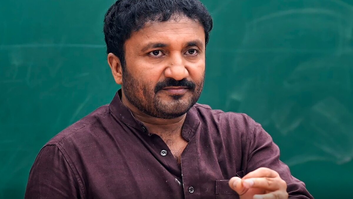 Anand Kumar: ‘अगले 10-15 सालों…’, ऑफलाइन कोचिंग को लेकर मैथमेटिशियन आनंद कुमार का चौंकाने वाला दावा