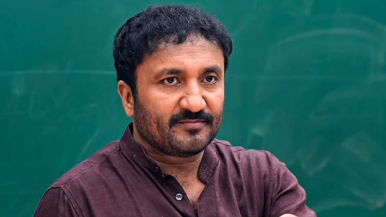 Old Rajendra Nagar Accident film Super 30 Director Anand Kumar Reaction Delhi News दिल्ली कोचिंग हादसे पर 'Super 30' के संस्थापक आनंद कुमार बोले, 'बच्चों की कोई...'