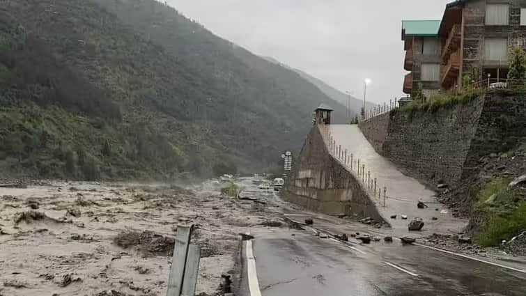 More than 50 missing in Himachal Pradesh after cloudburst in Shimla, Mandi and Kullu districts Cloud burst in Himachal:  હિમાચલમાં 3 જગ્યાએ વાદળ ફાટતા ભારે તબાહી,મલાણા ડેમ તૂટ્યો, 50 લોકો લાપતા