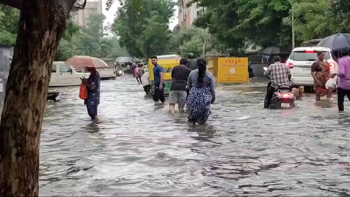 अहमदाबाद मौसम विभाग के वैज्ञानिक रामाश्रय यादव ने बताया कि,