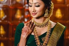 Hariyali Teej 2024: હવે તમે આ હરિયાળી તીજ પર આ કોન્ટ્રાસ્ટ બ્લાઉઝ સાથે લીલી સાડી પણ ટ્રાય કરી શકો છો