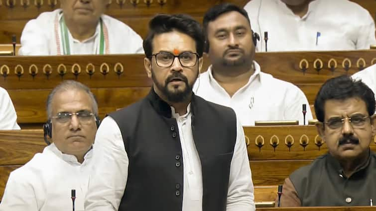 Samajwadi Party Former MP ST Hasan React on BJP MP Anurag Thakur Statement Rahul Gandhi 'ऐसे ही अनाप-शनाप बोलते रहते हैं', अखिलेश यादव के पूर्व सांसद ने अनुराग ठाकुर को सुनाई खरी-खरी