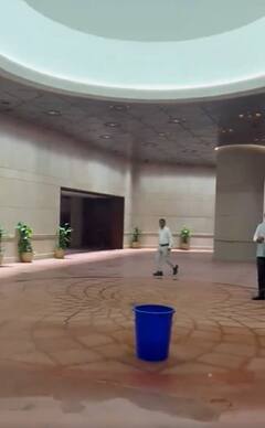 Parliament Roof Leak: विपक्ष का आरोप- '1000 करोड़ से ज्यादा में बनी संसद की टपकने लगी छत', अब सामने आई बड़ी वजह