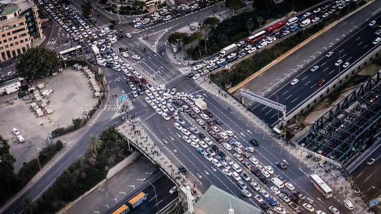 Google Project Green Light Use AI Tackle Traffic Congestion Aims To Reduce Carbon Emissions Project Green Light: Google Uses AI To Tackle Traffic Congestion, Aims To Reduce Carbon Emissions