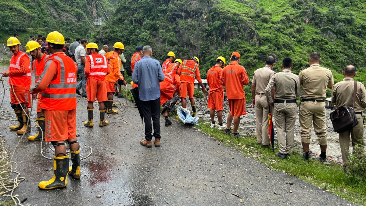 Himachal Cloudburst: शिमला के रामपुर में बादल फटने से 36 लोग लापता, राहत कार्य जारी, CM ने बुलाई इमरजेंसी बैठक