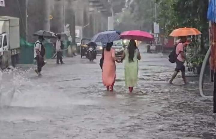 Gujarat Rain Alert: અમદાવાદ હવામાન વિભાગે આજે જાહેર કરેલી આગાહી મુજબ, આગામી સાત દિવસ દરમિયાન ગુજરાત રાજ્યના વિવિધ ભાગોમાં હળવાથી મધ્યમ વરસાદની શક્યતા છે.