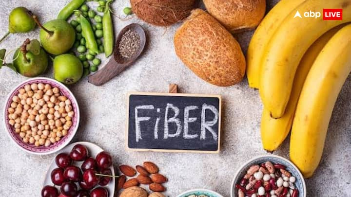 Fibre Deficiency Symptoms: खाने में अगर फाइबर की भरपूर मात्रा नहीं ले रहे हैं तो दिखेंगे ये लक्षण. आज ही कर लें शामिल.