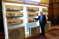 AC Mode in Rain: বর্ষায় AC ঠিক রাখবে রিমোটের এই বাটন, কমাবে বিদ্যুতের বিলও! ব্যবহার করেন?