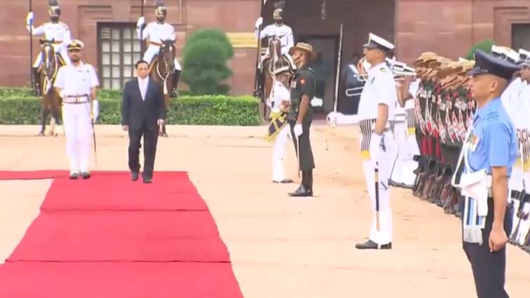 Vietnam PM Chinh Receives Guard Of Honour At Rashtrapati Bhavan Three Day Visit WATCH: Vietnam PM Pham Minh Chinh Receives Guard Of Honour At Rashtrapati Bhavan During 3-Day Visit