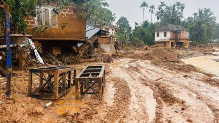 এখনও লাগাতার বৃষ্টি হয়ে চলেছে ওয়েনাডে। ফলে জোরকদমে উদ্ধারকার্য চালাতে গিয়ে পদে পদে বাধা পেতে হচ্ছে উদ্ধারকারীদের। গাছপালা, বাড়িঘর ভেঙে পড়ে রয়েছে। সেগুলি উদ্ধার করতে বেগ পেতে হচ্ছে সকলকে। ছবির মতো কেরলের ওই অংশ এখন ধ্বংসস্তূপে পরিণত হয়েছে।