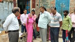 अलीगढ़ में डायरिया के मरीजों की संख्या बढ़ी, घर-घर पहुंचकर इलाज कर रहे डॉक्टर