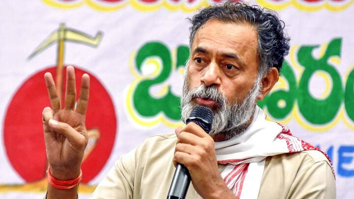 योगेंद्र यादव ने कहा कि राजनाथ सिंह ने 2018 में सदन में इस बात का वादा किया था कि ओबीसी की गणना की जाएगी. वहीं 2010 में पूरे सदन ही नहीं बल्कि भाजपा ने भी सर्वसम्मति के साथ एक लेटर पूर्व प्रधानमंत्री मनमोहन सिंह को दिया था कि उनकी पार्टी जातीय जनगणना को सपोर्ट करती है.
