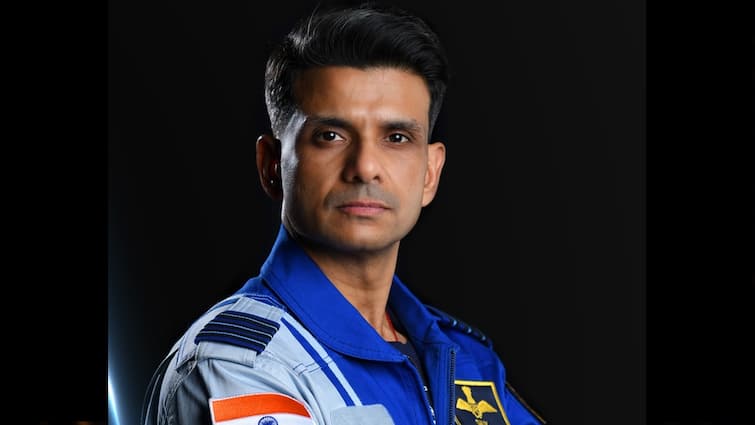 Group Captain Shubhanshu Shukla Chosen Prime Mission Pilot For Axiom-4 Space Mission In ISRO-NASA Collaboration Group Captain Shubhanshu Shukla Chosen As Prime Mission Pilot For ISRO-NASA Mission To International Space Station