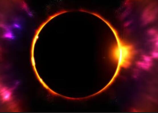 ਸੂਰਜ ਗ੍ਰਹਿਣ ਦੇ ਸਮੇਂ ਚੰਦਰਮਾ ਧਰਤੀ ਅਤੇ ਸੂਰਜ ਦੇ ਵਿਚਕਾਰ ਆ ਜਾਂਦਾ ਹੈ, ਜਿਸ ਕਾਰਨ ਸੂਰਜ ਦੀ ਰੌਸ਼ਨੀ ਧਰਤੀ ਤੱਕ ਨਹੀਂ ਪਹੁੰਚਦੀ ਅਤੇ ਹਨੇਰਾ ਛਾ ਜਾਂਦਾ ਹੈ। ਕਈ ਵਾਰ, ਜਦੋਂ ਪੂਰਨ ਸੂਰਜ ਗ੍ਰਹਿਣ ਹੁੰਦਾ ਹੈ, ਤਾਂ ਸਾਰੀ ਧਰਤੀ 'ਤੇ ਹਨੇਰਾ ਹੋ ਜਾਂਦਾ ਹੈ। ਸੂਰਜ ਗ੍ਰਹਿਣ ਦੌਰਾਨ, ਧਰਤੀ ਦਾ ਸੁੰਦਰ ਪਰਛਾਵਾਂ ਪੁਲਾੜ ਤੋਂ ਵੀ ਦੇਖਿਆ ਜਾ ਸਕਦਾ ਹੈ।