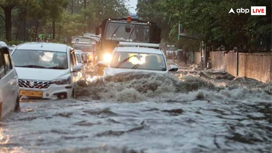 क्या दिल्ली में भी फट सकता है बादल? जानें क्या है इसके पीछे का साइंस Can cloudburst occur in Delhi know science what is cloudburst weather update facts क्या दिल्ली में भी फट सकता है बादल? जानें क्या है इसके पीछे का साइंस