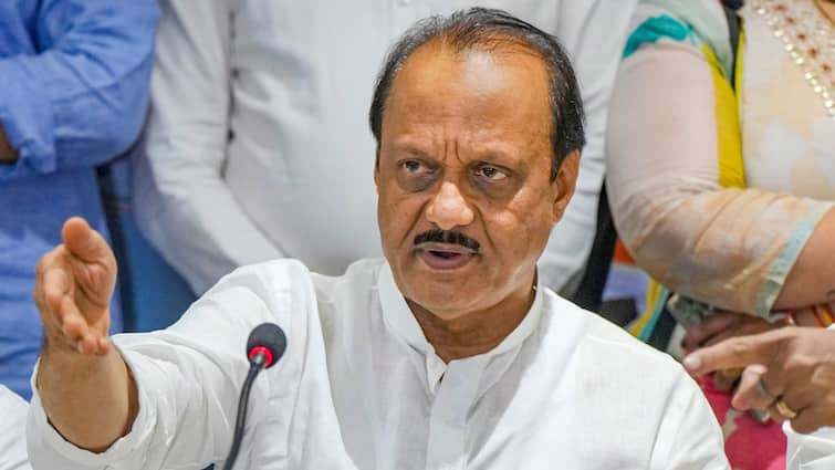 Ajit Pawar NCP On Opposition Veracity of Reports Disguised To Meet Amit Shah Delhi Visits Alliance With BJP Maharashtra Assembly Election '...तो राजनीति छोड़ दूंगा', महाराष्ट्र के डिप्टी सीएम अजित पवार का विपक्ष को चैलेंज