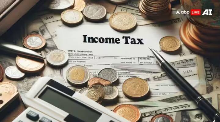 चार ते पाच आठवड्यांनंतरही तुम्हाला रिफंड न मिळाल्यास तुम्ही इन्कम टॅक्सच्या ई-फाईलिंग पोर्टलवर जाऊन त्यासंबंधीची माहिती जाणून घेऊ शकता. यासह तुम्हाला प्राप्तिकर विभागाकडून ईमेल आणि मेसेजच्या मदतीनेही रिफंडबाबबत माहिती दिली जाते.