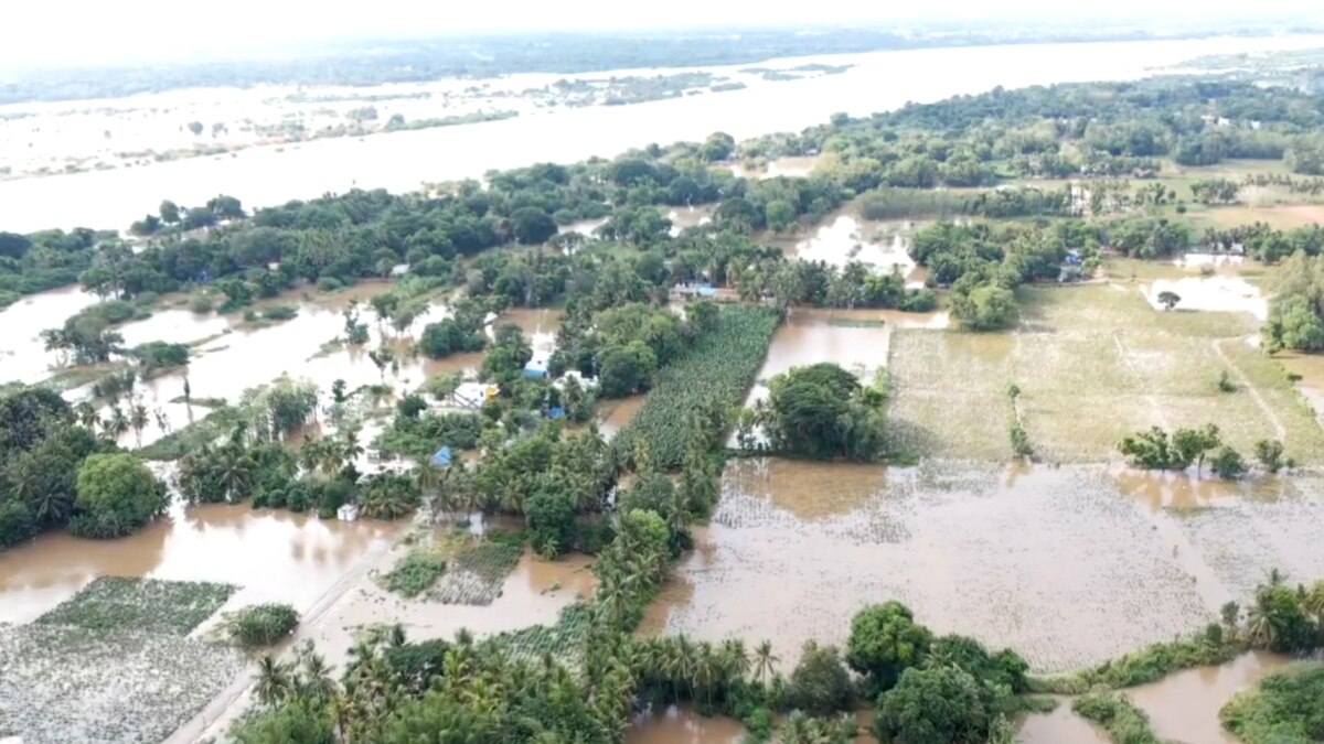 தண்ணீரில் தத்தளிக்கும் திட்டு, படுகை கிராமங்கள் - போக்குவரத்து துண்டிப்பு...!