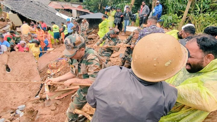 Wayanad: వయనాడ్‌లో రెస్క్యూ ఆపరేషన్‌ నిరంతరాయంగా కొనసాగుతోంది. వెయ్యి మందికిపైగా బాధితులను కాపాడిన ఆర్మీ గల్లంతైన వారి ఆచూకీ కోసం గాలిస్తోంది.