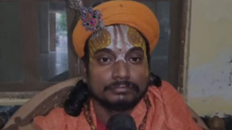 Patalpuri Peethadheeswar Mahant Balak Das Ract on Tamil Nadu Minister SS Shivshankar Lor Ram Statement 'मौलवी के बारे में बोलकर दिखाएं', DMK मंत्री के भगवान राम पर दिए बयान को लेकर संत समाज नाराज