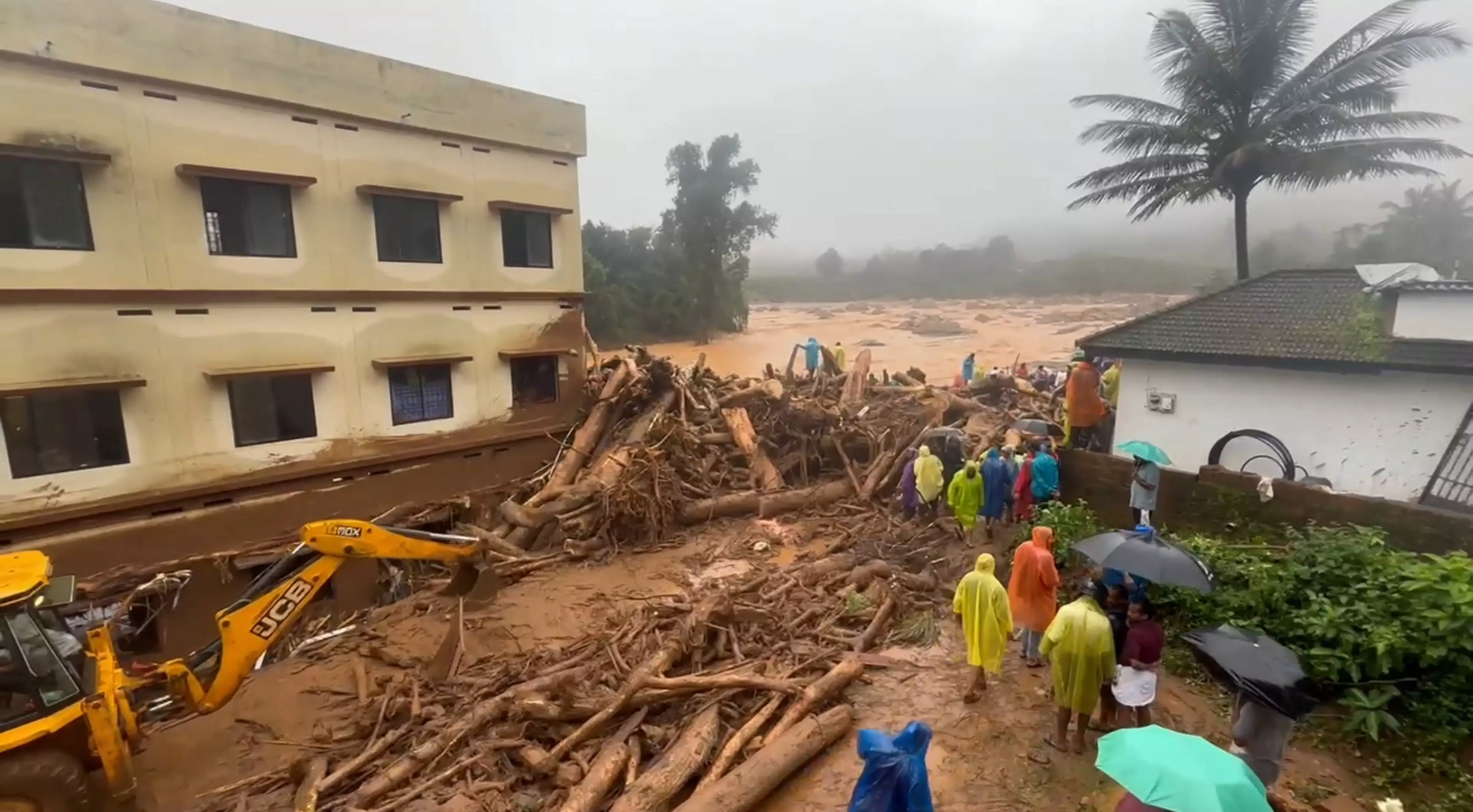 Weather Update: ਪੂਰੇ ਦੇਸ਼ ਦਾ ਮਾਨੂਸਨ ਅਪਡੇਟ, ਕੇਰਲ 'ਚ 334 ਮੌਤਾਂ, ਕੇਦਾਰਨਾਥ 'ਚ ਜ਼ਿਮਨੀ ਖਿਸਕੀ, 5000 ਲੋਕਾਂ ਦਾ ਰੈਸਕਿਊ, ਬਿਹਾਰ 'ਚ ਆਸਮਾਨੀ ਬਿਜਲੀ ਨਾਲ 16 ਮਰੇ