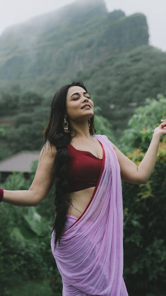 चिंब भिजलेले आणि प्रार्थनाचे रूप सजलेले!