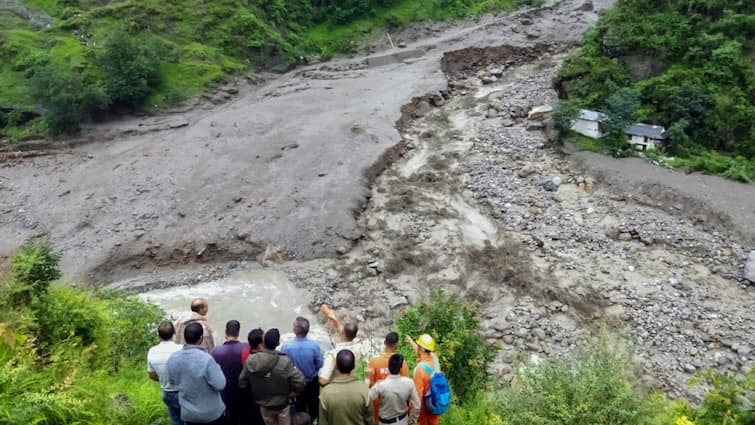 Himachal Pradesh Cloud Burst 6 people died 53 people are missing more than 60 houses washed away Himachal Cloud Burst: हिमाचल में बादल फटने से अब तक 6 लोगों की मौत, 53 लापता, 60 से ज्यादा घर बहे