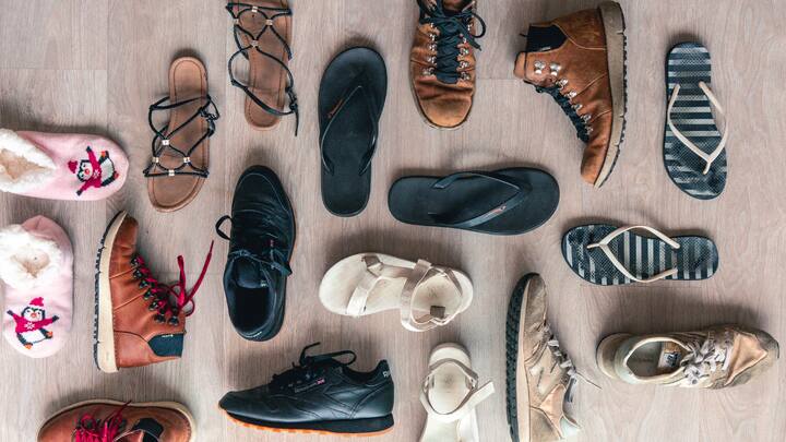 Shoes Your shoes can make or break an outfit. Choosing the right footwear for the right outfit is extremely important. From sneakers to heels, there's a perfect pair for every occasion. For dresses and one pieces, usually women prefer heels. Heels can be any comfortable pair of shoes, like box heels or kitten heels. It is in fashion to wear sneakers with long socks with an A-line or a floral dress to give it a more casual and girly next door vibe. Whereas for a more sophisticated and formal look, women prefer neutral heels with comfortable blocks, which can be paired with almost every outfit. Clear heels are versatile, as they can go with every outfit—jeans, floral dresses, formal dresses, and many more. Sneakers are a girl's best friend as they are the most comfortable footwear. (Image source: Canva)