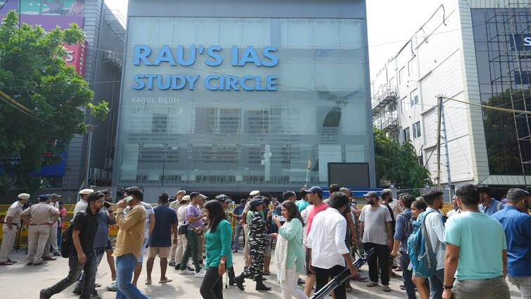 Maharashtra Civil Services Aspirant Dies By Suicide In Delhi death note says im sorry 