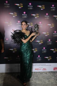 Bigg Boss OTT 3: ‘उनके जैसा आदमी महिलाओं को…’, ट्रॉफी जीतने के बाद सना मकबूल ने रणवीर शौरी को लेकर ये क्या कह दिया?