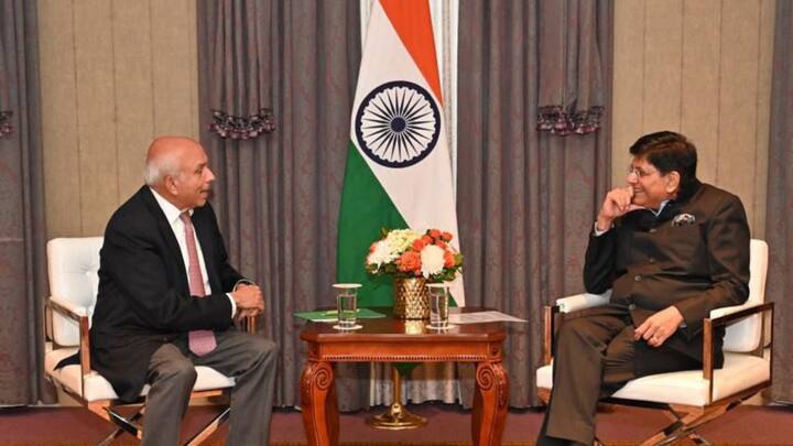 ২০০৮ সালে আমেরিকায় অর্থনৈতিক মন্দার ভবিষ্যদ্বাণীও করেছিলেন প্রেম ওয়াতসা। IDBI ব্যাঙ্ক কিনতে এই মুহূর্তে তিনিই দৌড়ে এগিয়ে রয়েছেন। ২০২০ সালে পদ্মশ্রী সম্মান পান প্রেম ওয়াতসা।