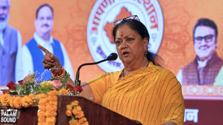 vasundhara raje on Madan Rathore appointed as rajasthan bjp ceremony says on challenges in politician life वसुंधरा राजे ने वो कौन से गिना दिए 3 फैक्टर जिनसे नेता होते हैं दो-चार, बोलीं- मेरी नजर में सबसे बड़ा...