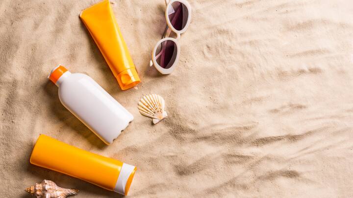 6. Layer Sunscreen: Never skip layering your skin with sunscreen, as the likelihood of sun damage increases considerably post-shave. The application of broad-spectrum sunscreen lotion is recommended, and in terms of SPF, consider using a sunscreen with at least 30 or above SPF to get reliable protection against tanning.  (Image source: Canva)