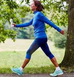 Walking 100 Steps: ਖਾਣਾ ਖਾਣ ਤੋਂ ਬਾਅਦ 100 ਕਦਮ ਚੱਲਣ ਦੇ ਮਿਲਦੇ ਇਹ ਗਜ਼ਬ ਫਾਇਦੇ, ਪਾਚਨ ਤੰਤਰ ਤੋਂ ਲੈ ਕੇ ਸ਼ੂਗਰ ਲੈਵਲ ਰਹੇਗਾ ਸਹੀ