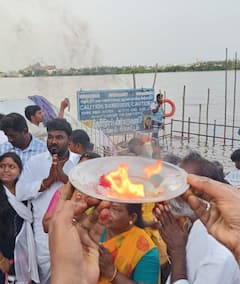 Aadi Perukku 2024 : தொட்டதெல்லாம் துலங்கும்.. தமிழ்நாடெங்கும் ஆடிப்பெருக்கு கொண்டாட்டம்!