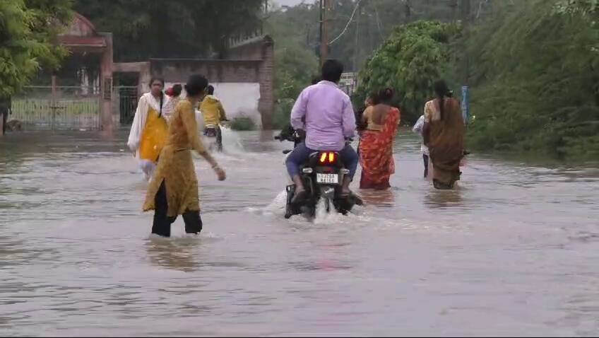 In Gujarat, 172 talukas received rain in the last 24 hours amid the forecast of the Meteorological Department Rain Data: વાપીમાં બારેમેઘખાંગા, 7 ઇંચ વરસાદથી જળબંબાકાર, છેલ્લા 24 કલાકમાં 172 તાલુકામાં વરસ્યો