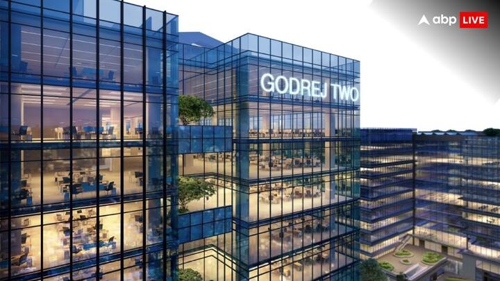 गोदरेज कंज्यूमर (Godrej Consumer): शुक्रवार को यह शेयर 1 फीसदी से ज्यादा गिरकर 1,454.15 रुपये पर आ गया, लेकिन पिछले एक साल में इसका रिटर्न 43.8 फीसदी का है.