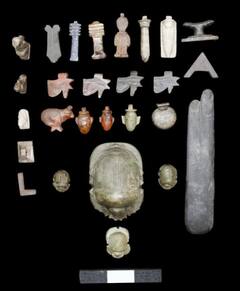 PHOTOS: इस मुल्क में मिला 2500 साल पुराना खजाना, देखते ही फटी रह गईं खुदाई करने वालों की आंखें!