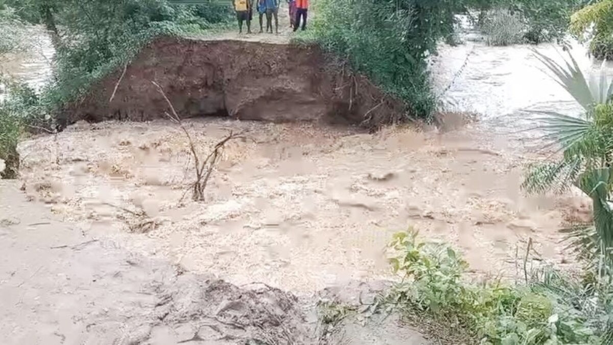 Bihar Flood: नालंदा की लोकाइन नदी में जलस्तर बढ़ने से तटबंध टूटा, बाढ़ में फंसे कई गांव के लोग