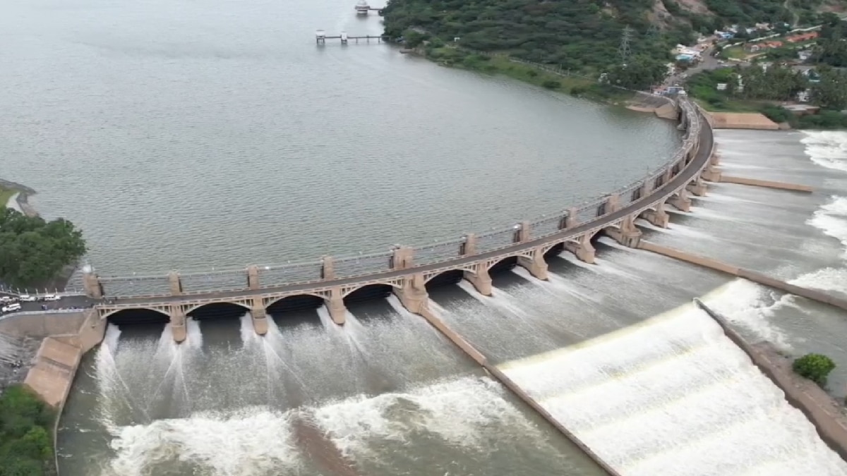 Mettur Dam: மேட்டூர் அணையின் நீர்வரத்து மீண்டும் சரிவு - வினாடிக்கு 70,000 கன அடியாக குறைவு