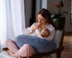 ਪਹਿਲੀ ਵਾਰ ਬ੍ਰੈਸਟਫੀਡਿੰਗ ਕਰਵਾ ਰਹੇ ਹੋ ਤਾਂ ਇਨ੍ਹਾਂ ਗੱਲਾਂ ਦਾ ਰੱਖੋ ਖਾਸ ਧਿਆਨ, ਮਾਂ ਅਤੇ ਬੱਚਾ ਦੋਵੇਂ ਰਹਿਣਗੇ ਸਿਹਤਮੰਦ