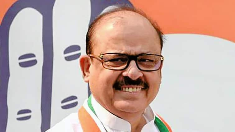 Waqf Board Act Amendments congress leader Tariq Anwar says Central government should take Opinion of Opposition parties Waqf Board Act Amendments: वक्फ बोर्ड में संशोधन की खबरों पर आई कांग्रेस की पहली प्रतिक्रिया, जानें क्या कहा?