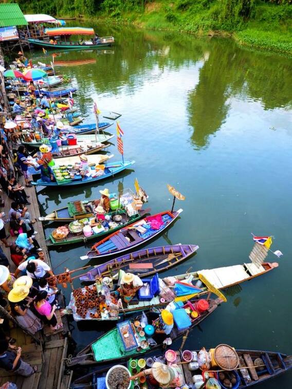 भारत के किस शहर में है फ्लोटिंग मार्केट?