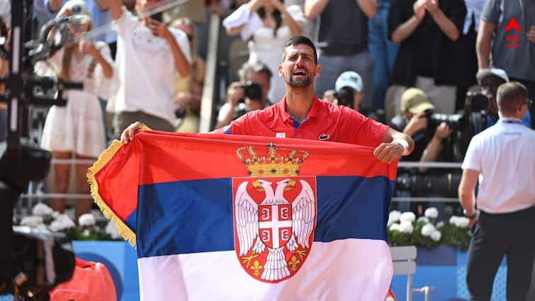 Novak Djokovic, Carlos Alcaraz, Paris 2024 Olympic Games, Paris Olympics 2024 Paris Olympics 2024: মাত্র পঞ্চম খেলোয়াড় হিসাবে সিঙ্গলসে কেরিয়ার গোল্ডেন স্ল্যামের মালিক জকোভিচ, প্যারিসে জিতলেন সোনা