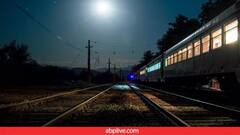 ट्रेन में सफर के दौरान जरूर याद रखें रात के ये नियम, नहीं तो होगी परेशानी