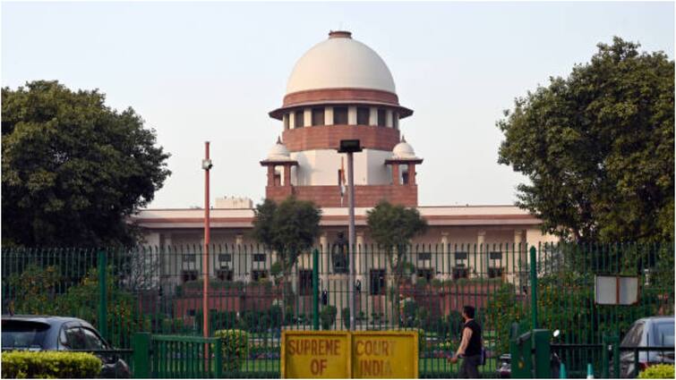 Supreme Court to give verdict on Delhi government plea against LG Vinai Kumar Saxena decision to appoint alderman in MCD Delhi News: पार्षदों की LG द्वारा नियुक्ति सही या गलत? कल फैसला सुनाएगा सुप्रीम कोर्ट