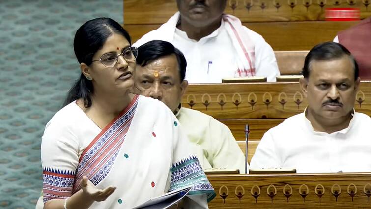 Anupriya Patel presented Doctor-population ratio stats in loksabha JP Nadda slams WHO report Doctor-population ratio: WHO के मानक से बेहतर देश में डॉक्टरों की संख्या', केंद्र का दावा, आंकड़ों से समझिए कितने लोगों पर एक डॉक्टर