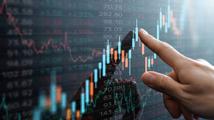 9 अगस्त (शुक्रवार): अंतिम दिन करीब 40 शेयर एक्स-डिविडेंड हो रहे हैं. उनमें एल्केम लैबोरेटरीज, अरविंद फैशन, आस्क ऑटोमोटिव, बी एंड ए पैकेजिंग इंडिया, बॉम्बे बर्मा ट्रेडिंग कॉर्प, भारत हेवी इलेक्ट्रिकल्स, ब्लैक रोज इंडस्ट्रीज, बीपीसीएल, सीएट, सिटी यूनियन बैंक, एंड्योरेंस टेक्नोलॉजीज, इक्विटास स्मॉल फाइनेंस बैंक, हिंडाल्को इंडस्ट्रीज, हिंदुस्तान पेट्रोलियम कॉरपोरेशन (एचपीसीएल), इंडैग रबर, इंटरनेशनल ट्रैवल हाउस, जम्मू और कश्मीर बैंक, जेके लक्ष्मी सीमेंट, जोइंड्रे कैपिटल सर्विसेज, कल्याण ज्वेलर्स इंडिया, केसी इंडस्ट्रीज, केईसी इंटरनेशनल, कोल्टे-पाटिल डेवलपर्स, केपीआईटी टेक्नोलॉजीज, मफतलाल इंडस्ट्रीज, मैग्ना इलेक्ट्रो कास्टिंग्स, मैंगलोर रिफाइनरी एंड पेट्रोकेमिकल्स, नाथ बायो-जीन्स (इंडिया), नेटवेब टेक्नोलॉजीज इंडिया, क्यूजीओ फाइनेंस, द रामको सीमेंट्स, रामको इंडस्ट्रीज, आरईसी, आर के स्वामी, स्पोर्टकिंग इंडिया, ताजजीवीके होटल्स एंड रिसॉर्ट्स, तेगा इंडस्ट्रीज, वैभव ग्लोबल, वरुण बेवरेजेज, वंडरला हॉलीडेज शामिल हैं.