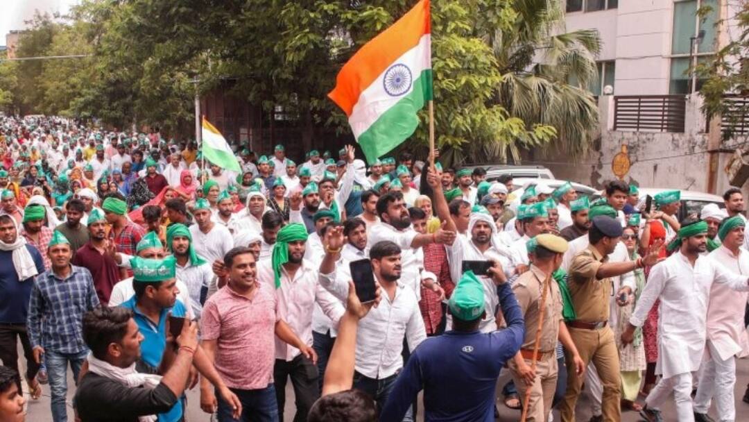 Meerut Farmers will take out tractor yatra on August 9 on issue MSP guarantee law electricity bill ann किसान यूनियन फिर दिखाएगा अपनी ताकत, MSP गारंटी कानून सहित इन मुद्दों पर रहेगा फोकस