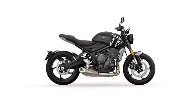 டிரையம்ப் ட்ரைடென்ட் 660 மாடலின் விலையானது ரூ.8.25 லட்சத்தில் (எக்ஸ்-ஷோரூம்) இருந்து தொடங்குகிறது. இந்த பைக் 15 கிமீ மைலேஜை வழங்குகிறது.